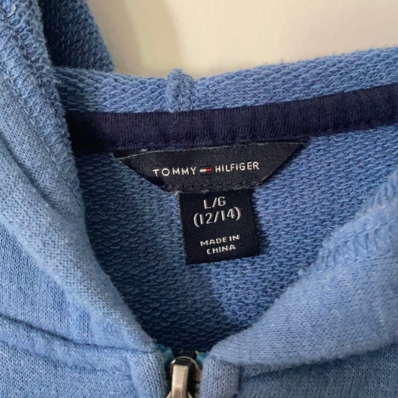 Tommy Hilfiger Cropped Sweatshirt/Sweatpants Set - Picture 2 of 5